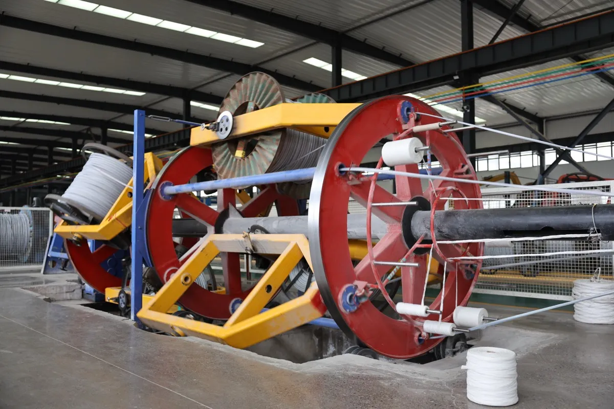ACSR conductor stranding machine in factory workshop